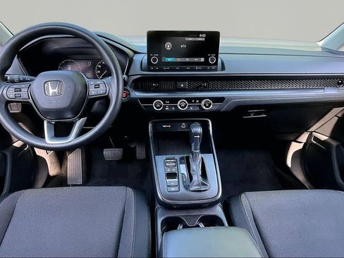 Used 2025 Honda CR-V LX image 8