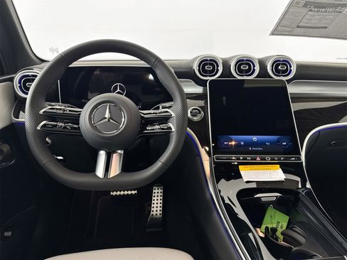 New 2026 Mercedes-Benz GLC 350e 4MATIC image 25