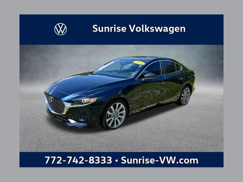 Used 2023 MAZDA MAZDA3 s FWD image 1