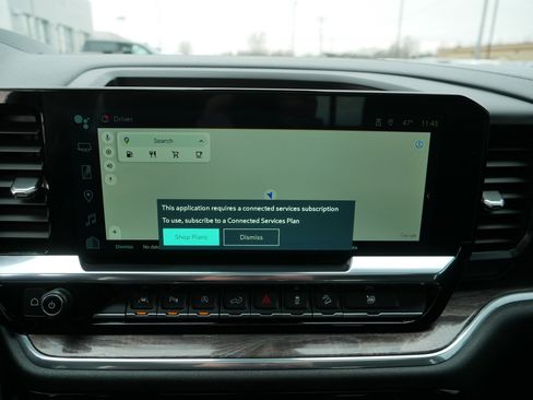 Used 2025 Chevrolet Silverado 1500 LTZ AWD/4WD image 30