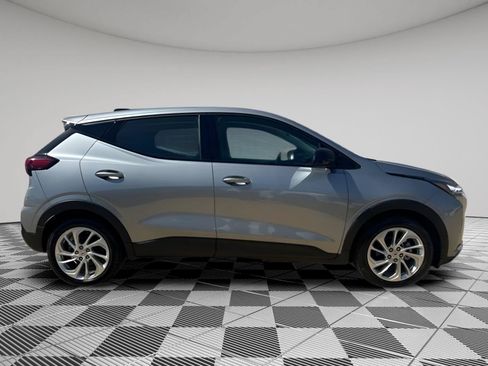 New 2027 Chevrolet Bolt LT w/ Comfort Package FWD image 4