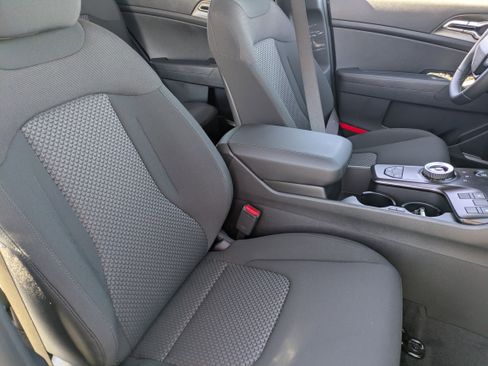 New 2026 Kia Sportage S image 12