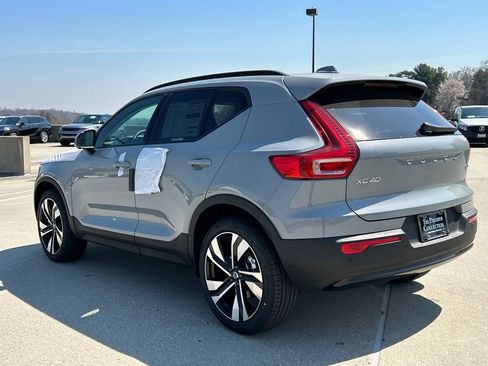 New 2026 Volvo XC40 B5 Ultra w/ Climate Package AWD/4WD image 4