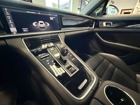 Used 2019 Porsche Panamera 4 image 79