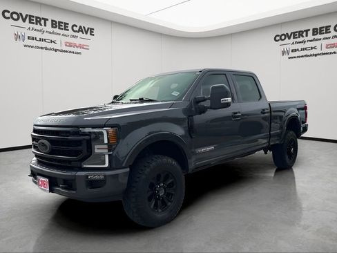 Used 2021 Ford F250 Lariat image 3