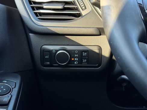 Certified 2024 Ford Escape Active AWD/4WD image 38