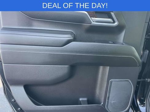 Used 2025 GMC Sierra 1500 SLT AWD/4WD image 11