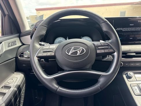 Used 2025 Hyundai Palisade SEL FWD image 19