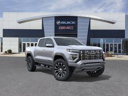 New 2026 GMC Canyon Denali w/ LPO, Black Badging Package
