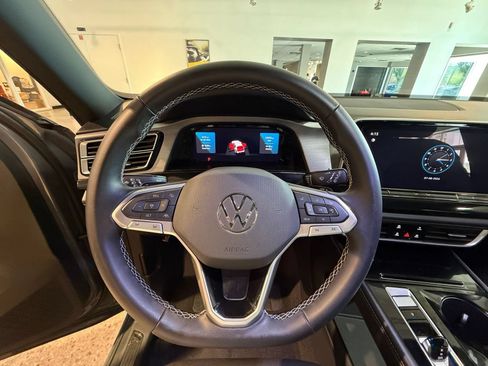 Used 2026 Volkswagen Atlas Cross Sport SE AWD/4WD image 24
