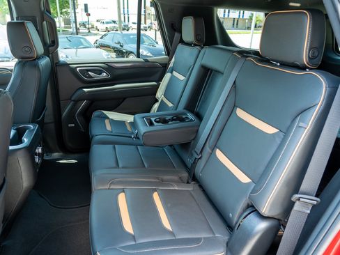 Used 2023 GMC Yukon AT4 w/ AT4 Premium Plus Package AWD/4WD image 25