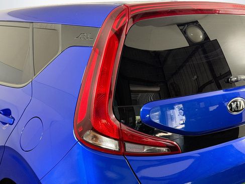 Used 2021 Kia Soul GT-Line FWD image 35