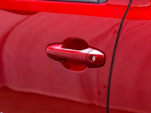 Used 2016 Toyota Tacoma TRD Sport w/ Towing Package image 40