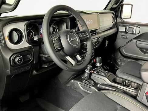 New 2025 Jeep Gladiator Sport image 8