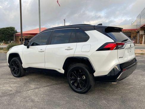 Used 2023 Toyota RAV4 XSE AWD/4WD image 7