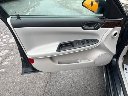 Used 2016 Chevrolet Impala Limited LS FWD image 23