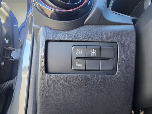 Used 2017 MAZDA CX-3 Touring w/ Premium Package image 18