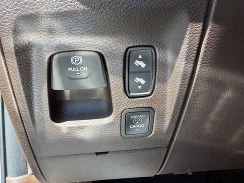 New 2026 RAM 1500 Limited AWD/4WD image 19