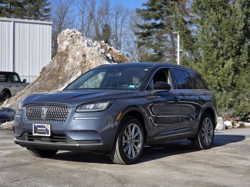 Used 2022 Lincoln Corsair AWD w/ Premium Package image 4