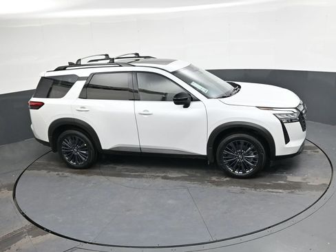 New 2026 Nissan Pathfinder SL image 22