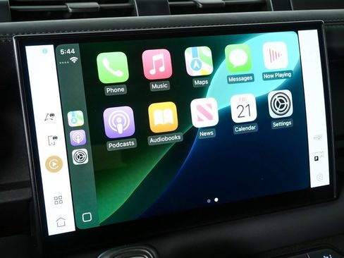 Used 2023 Land Rover Defender 110 V8 image 17