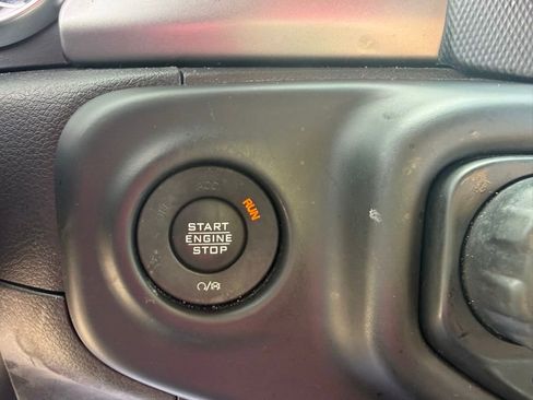 Used 2023 Jeep Wrangler Unlimited Sport AWD/4WD image 34