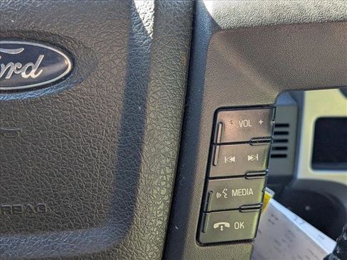 Used 2013 Ford F150 XLT w/ XLT Chrome Pkg image 12