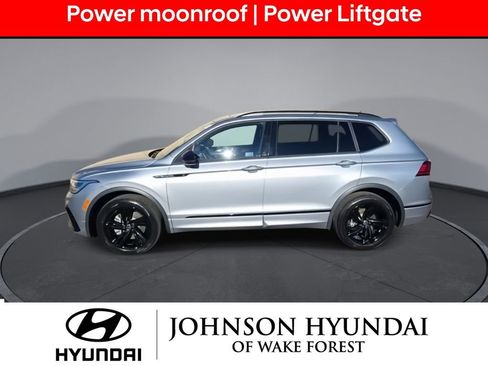 Used 2023 Volkswagen Tiguan SE R-Line image 5