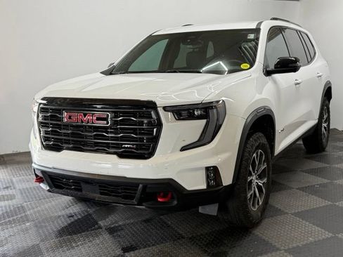 Used 2024 GMC Acadia AT4 w/ Luxury Package AWD/4WD image 6