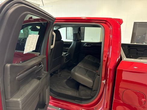 Used 2024 GMC Sierra 1500 SLT w/ SLT Premium Plus Package AWD/4WD image 18