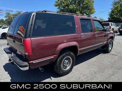 Used 1995 GMC Suburban 2500 AWD/4WD image 2