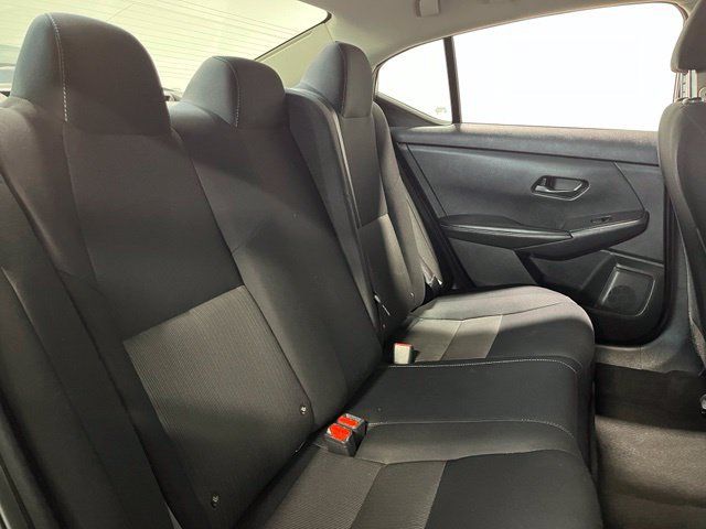 Used 2024 Nissan Sentra SV FWD image 14