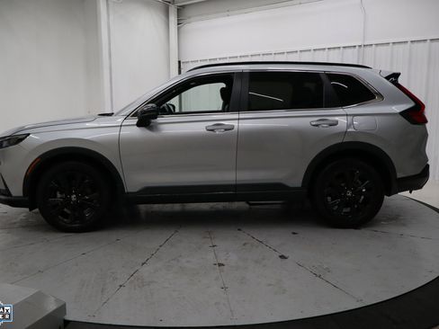 Used 2023 Honda CR-V Sport Touring image 9
