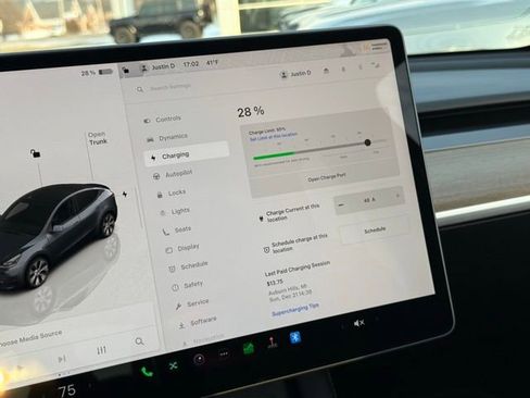 Used 2023 Tesla Model Y Long Range image 26