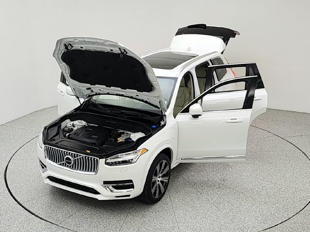 Certified 2025 Volvo XC90 T8 Ultra w/ Protection Package AWD/4WD image 41