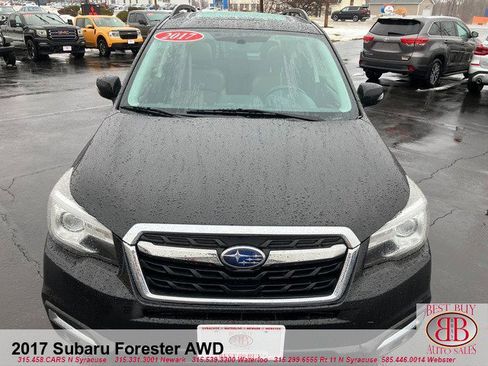 Used 2017 Subaru Forester 2.5i Touring AWD/4WD image 8