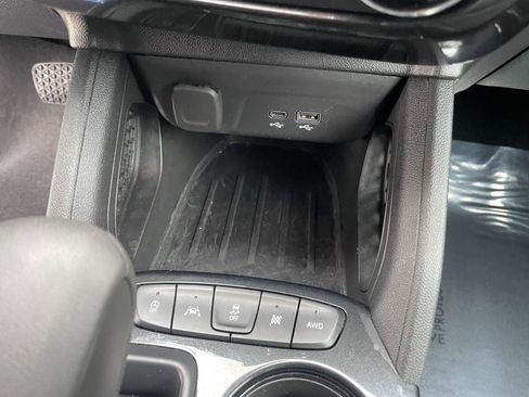 Used 2025 Chevrolet TrailBlazer LT AWD/4WD image 18