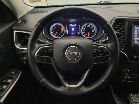 Used 2019 Jeep Cherokee Latitude Plus FWD image 22