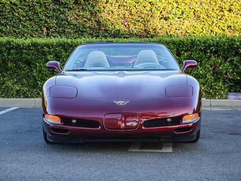 Used 2003 Chevrolet Corvette Convertible w/ Preferred Equipment Group1 image 3