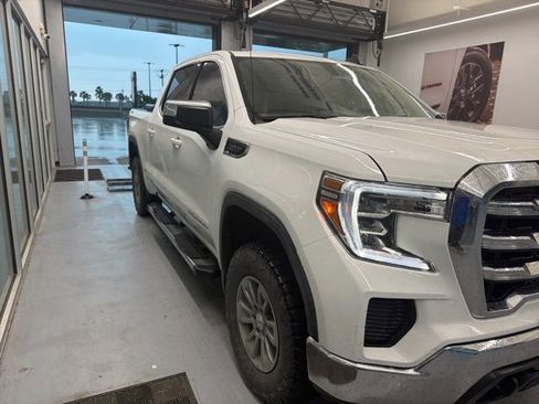 Used 2021 GMC Sierra 1500 SLE AWD/4WD image 9