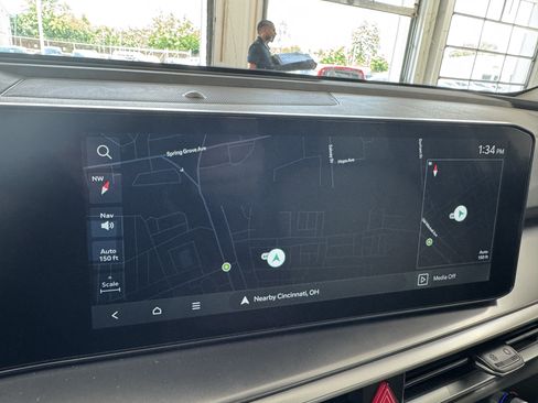 New 2025 Kia Sorento S image 11