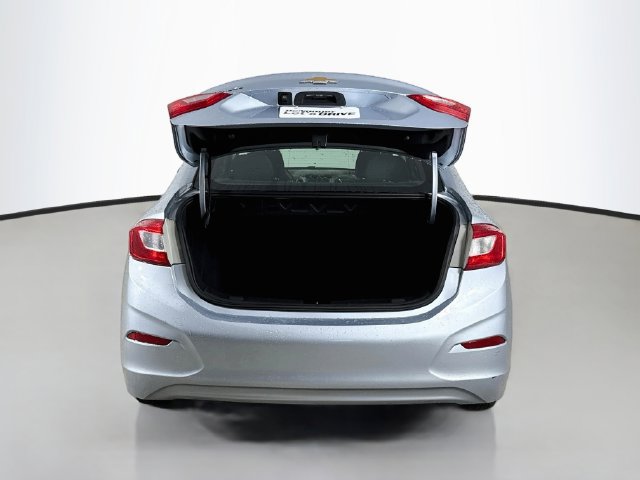 Used 2017 Chevrolet Cruze LS FWD image 25
