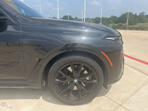 Certified 2023 BMW X7 xDrive40i w/ M Sport Package AWD/4WD image 11