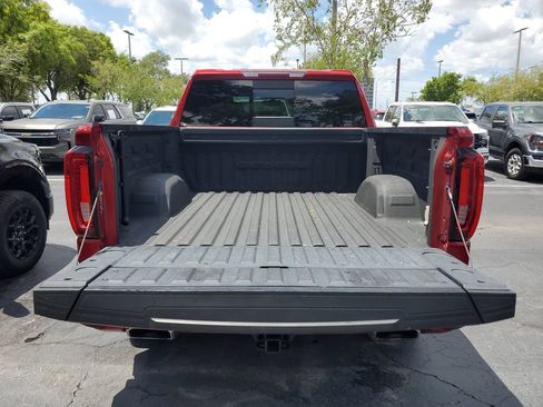 Used 2022 GMC Sierra 1500 Denali w/ Denali Premium Package AWD/4WD image 9