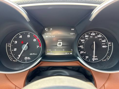 Used 2019 Alfa Romeo Giulia AWD w/ Nero Edizione image 22