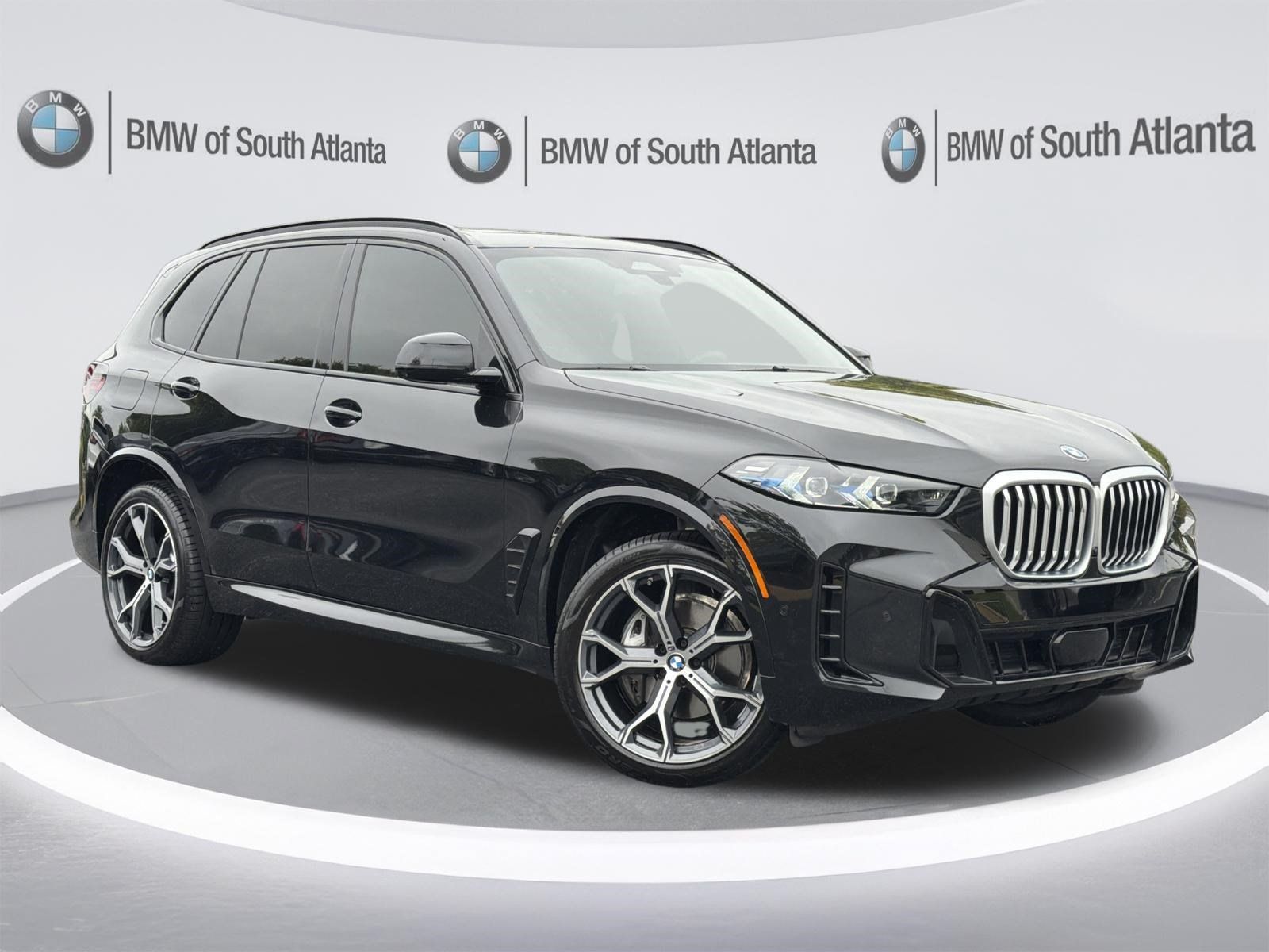 Certified 2026 BMW X5 xDrive40i w/ M Sport Package AWD/4WD image 2