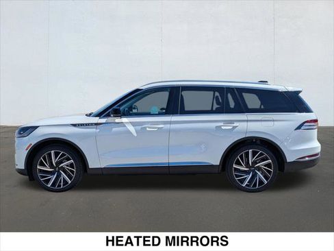 Used 2025 Lincoln Aviator Reserve w/ Equipment Group 201A image 2