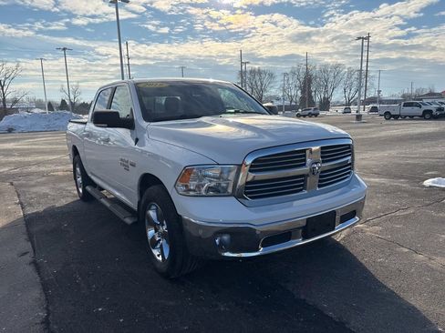 Used 2019 RAM 1500 Big Horn image 3