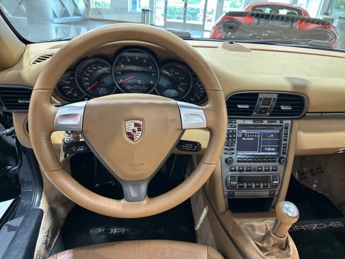 Used 2007 Porsche 911 Cabriolet image 3
