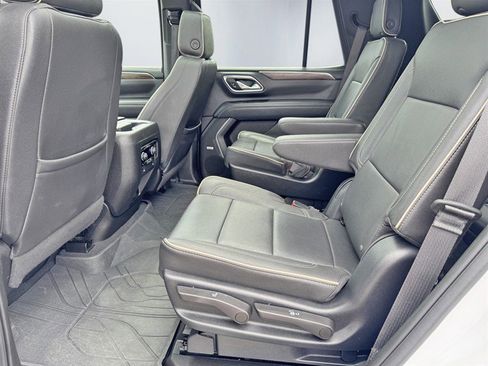 Used 2023 Chevrolet Tahoe Premier w/ Premium Package 2 AWD/4WD image 24